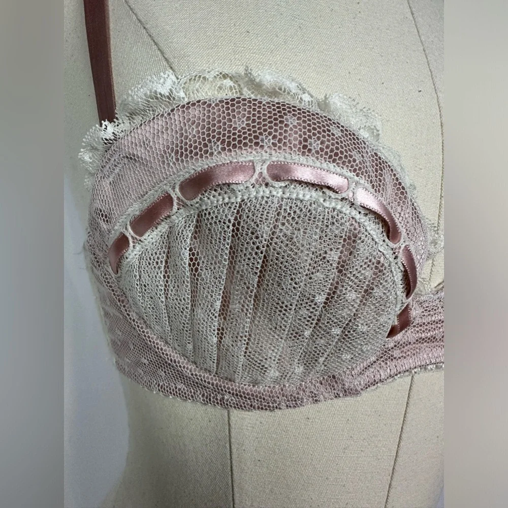 NWT Myla Pink Lace Underwire Bra Sz 32 - Picture 5 of 6
